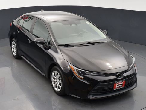Used 2024 Toyota Corolla LE FWD image 21