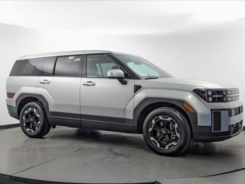Used 2024 Hyundai Santa Fe SE FWD image 11