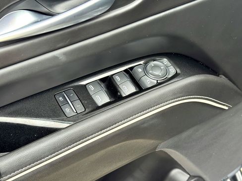 Used 2024 Cadillac Escalade ESV Sport Platinum w/ LPO, ONYX Package image 19