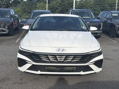 Certified 2026 Hyundai Elantra Hybrid FWD image 2
