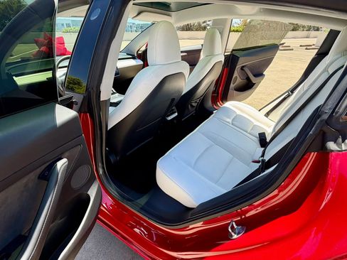 Used 2021 Tesla Model 3 Performance AWD/4WD image 34