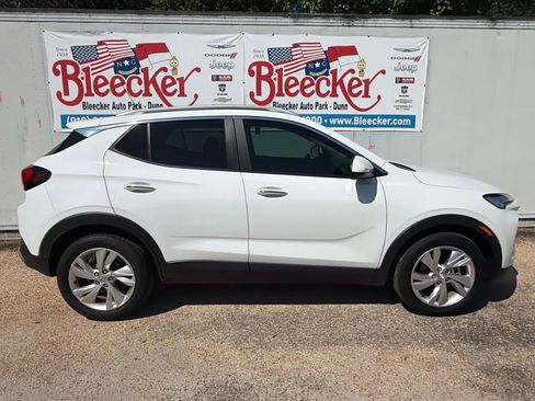 Used 2026 Buick Encore GX Preferred w/ Comfort Package FWD image 2
