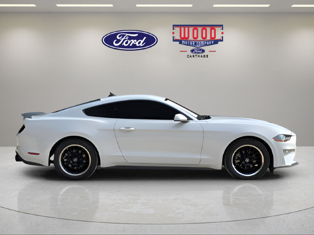 Used 2021 Ford Mustang Coupe RWD image 2