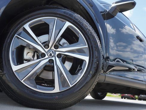 Certified 2024 Lexus RX 350 Premium w/ Accessory Package (Z1) FWD image 12