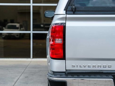 Used 2018 Chevrolet Silverado 1500 LT w/ Texas Edition AWD/4WD image 12