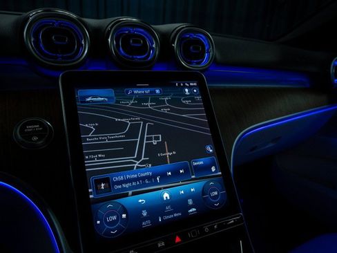 Certified 2023 Mercedes-Benz C 300 Sedan image 18