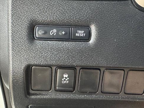 Used 2019 Nissan Murano SV w/ Cargo Package AWD/4WD image 17