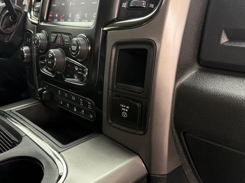 Used 2018 RAM 2500 Laramie w/ Sport Appearance Group AWD/4WD image 22