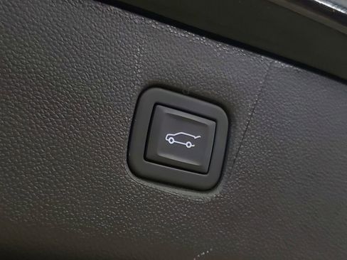 Used 2024 Chevrolet Blazer LT w/ Convenience Package FWD image 28