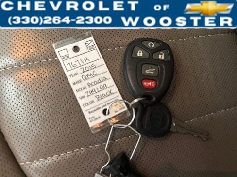 Used 2015 GMC Acadia Denali image 36