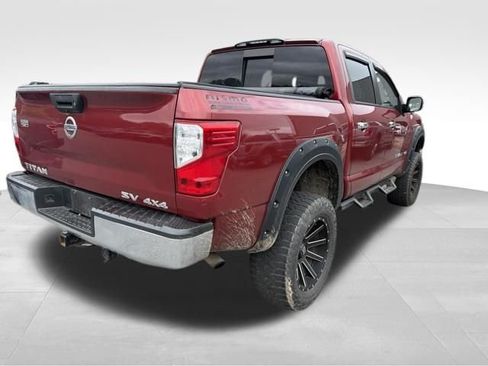 Used 2019 Nissan Titan SV AWD/4WD image 4