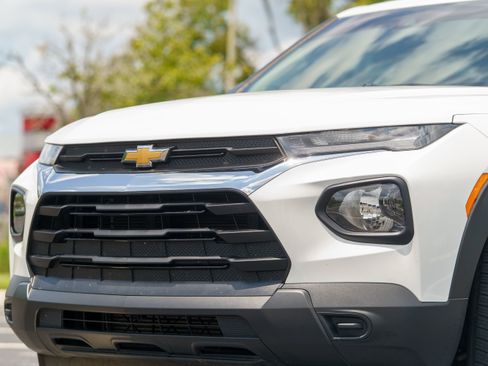 Used 2023 Chevrolet TrailBlazer LS FWD image 34