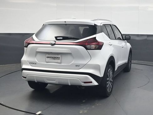Used 2024 Nissan Kicks SV FWD image 5