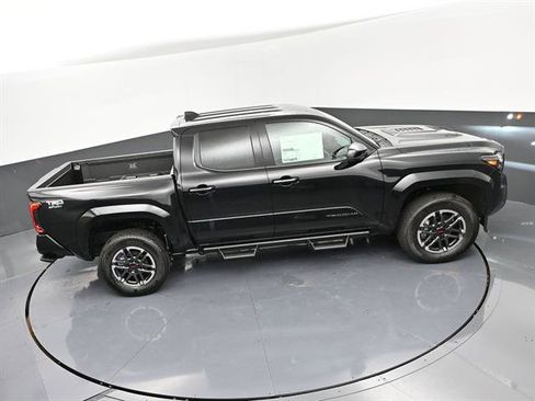 Certified 2025 Toyota Tacoma TRD Sport image 38