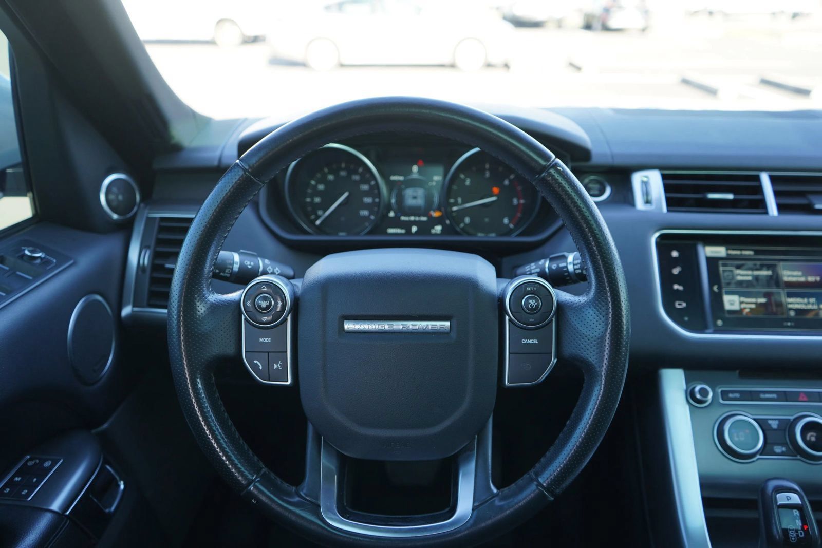 Used 2016 Land Rover Range Rover Sport SE AWD/4WD image 15