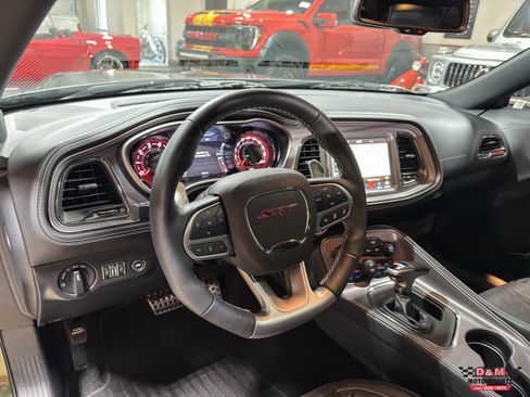 Used 2023 Dodge Challenger SRT Hellcat image 12