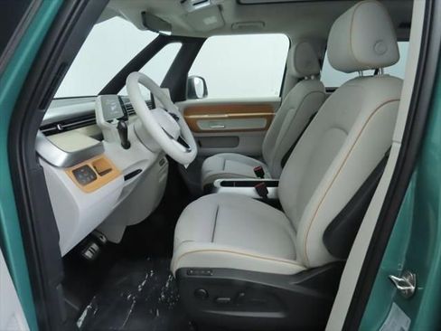 New 2025 Volkswagen ID. Buzz Pro S Plus image 20