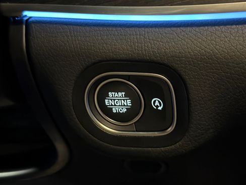 New 2026 Mercedes-Benz GLS 450 4MATIC image 23