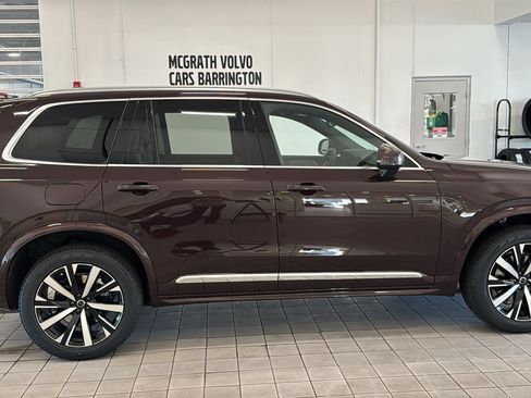 New 2026 Volvo XC90 B5 Core AWD/4WD image 4