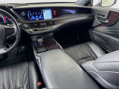 Used 2019 Lexus LS 500 RWD image 24
