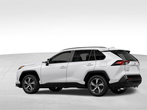 New 2025 Toyota RAV4 SE image 5