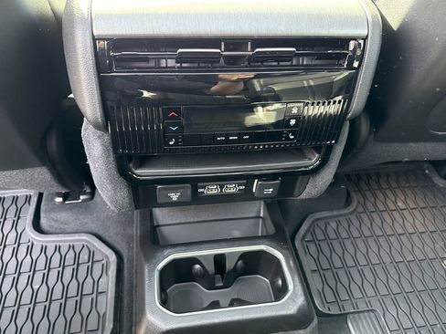 New 2026 Jeep Grand Wagoneer L Limited image 12