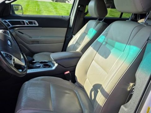 Used 2013 Ford Explorer XLT FWD image 6
