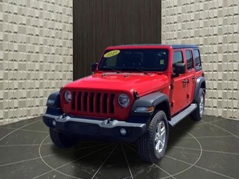 Certified 2019 Jeep Wrangler Unlimited Sport S AWD/4WD image 10