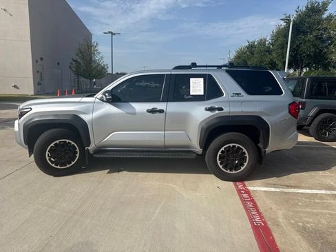 Used 2025 Toyota 4Runner TRD Off-Road Premium w/ Tow Technology Package AWD/4WD image 5