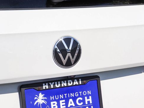 Used 2022 Volkswagen Taos SEL FWD image 10