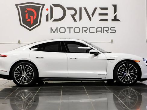 Used 2023 Porsche Taycan RWD image 8