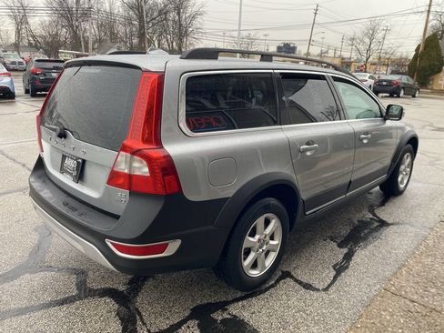 Used 2010 Volvo XC70 3.2 image 9