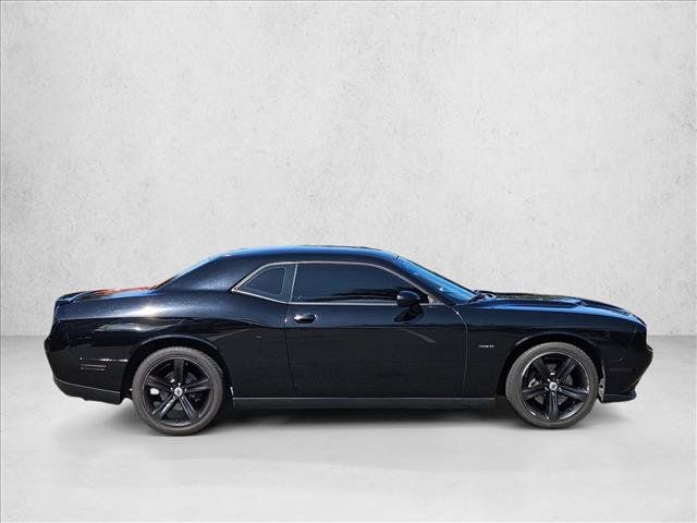 Used 2017 Dodge Challenger R/T RWD image 5