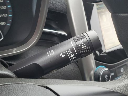 Used 2016 Chevrolet Malibu LT image 19