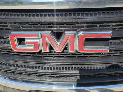 Used 2017 GMC Terrain SLE FWD image 10