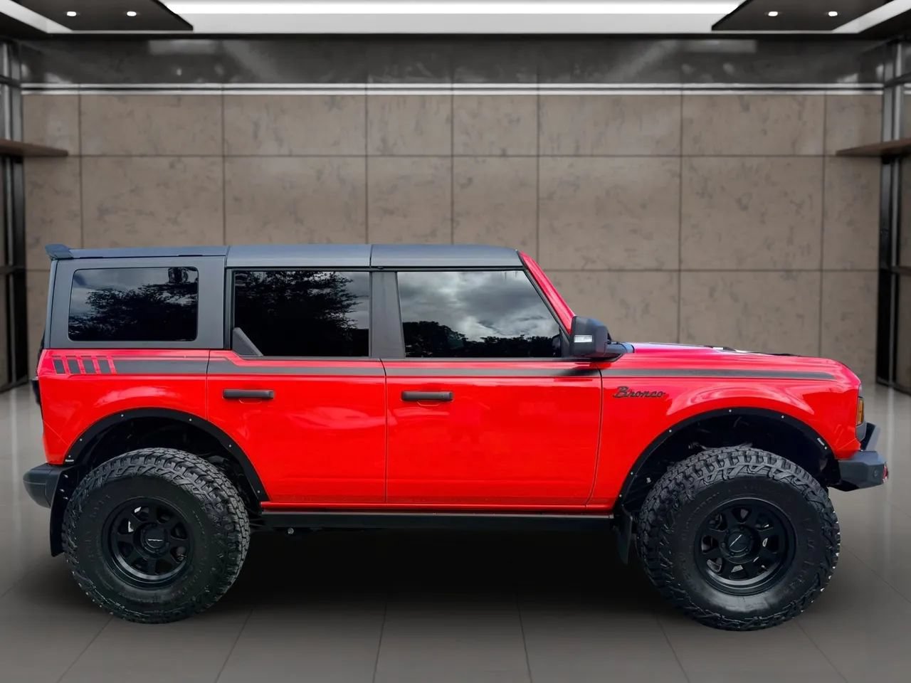Used 2021 Ford Bronco Badlands AWD/4WD image 2