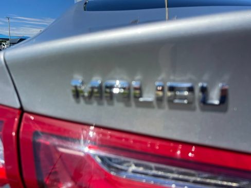 Used 2022 Chevrolet Malibu LT FWD image 51