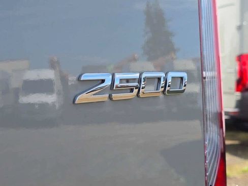 Used 2026 Mercedes-Benz Sprinter 2500 image 18
