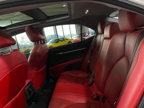 Used 2020 Toyota Camry XSE image 18