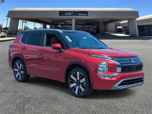 New 2025 Mitsubishi Outlander SEL image 4