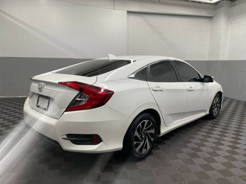 Used 2018 Honda Civic EX image 4