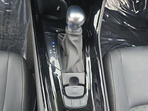 Used 2022 Toyota C-HR Limited FWD image 26