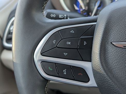 Used 2024 Chrysler Voyager LX FWD image 24