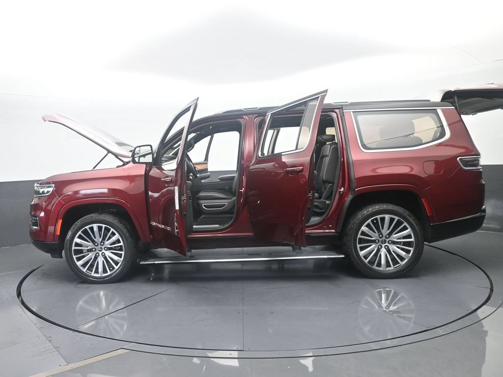 Used 2022 Jeep Grand Wagoneer Series III AWD/4WD image 85