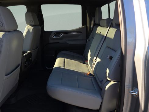 Used 2026 Chevrolet Silverado 1500 LT Trail Boss w/ Safety Package image 11