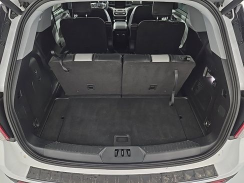 Used 2021 Ford Explorer XLT w/ Equipment Group 202A image 25