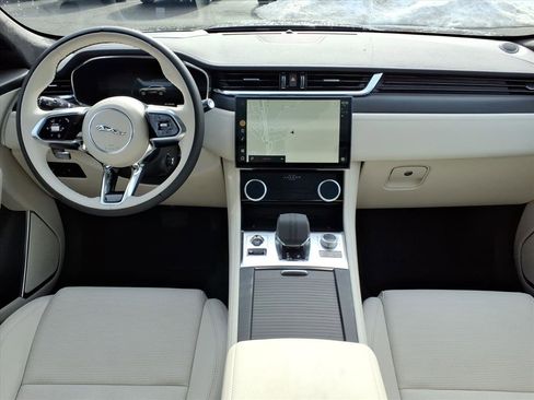 New 2026 Jaguar F-PACE R-Dynamic S image 4