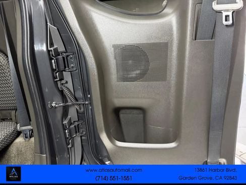 Used 2013 Nissan Frontier SV AWD/4WD image 16