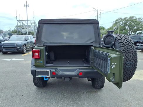 Used 2023 Jeep Wrangler Unlimited Rubicon 4xe AWD/4WD image 19