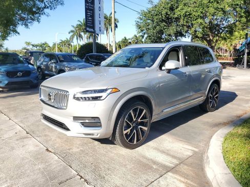 Certified 2023 Volvo XC90 B5 Plus w/ Protection Package Premier AWD/4WD image 3